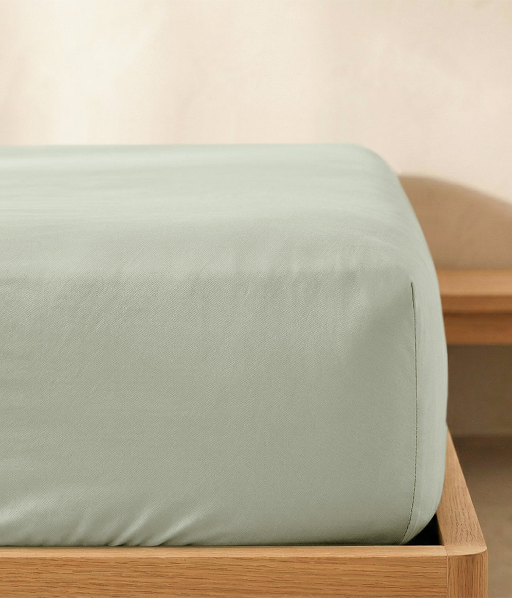 HushDry™ 2-in-1 Waterproof Fitted Super King Sheet Viscose from Bamboo Sage