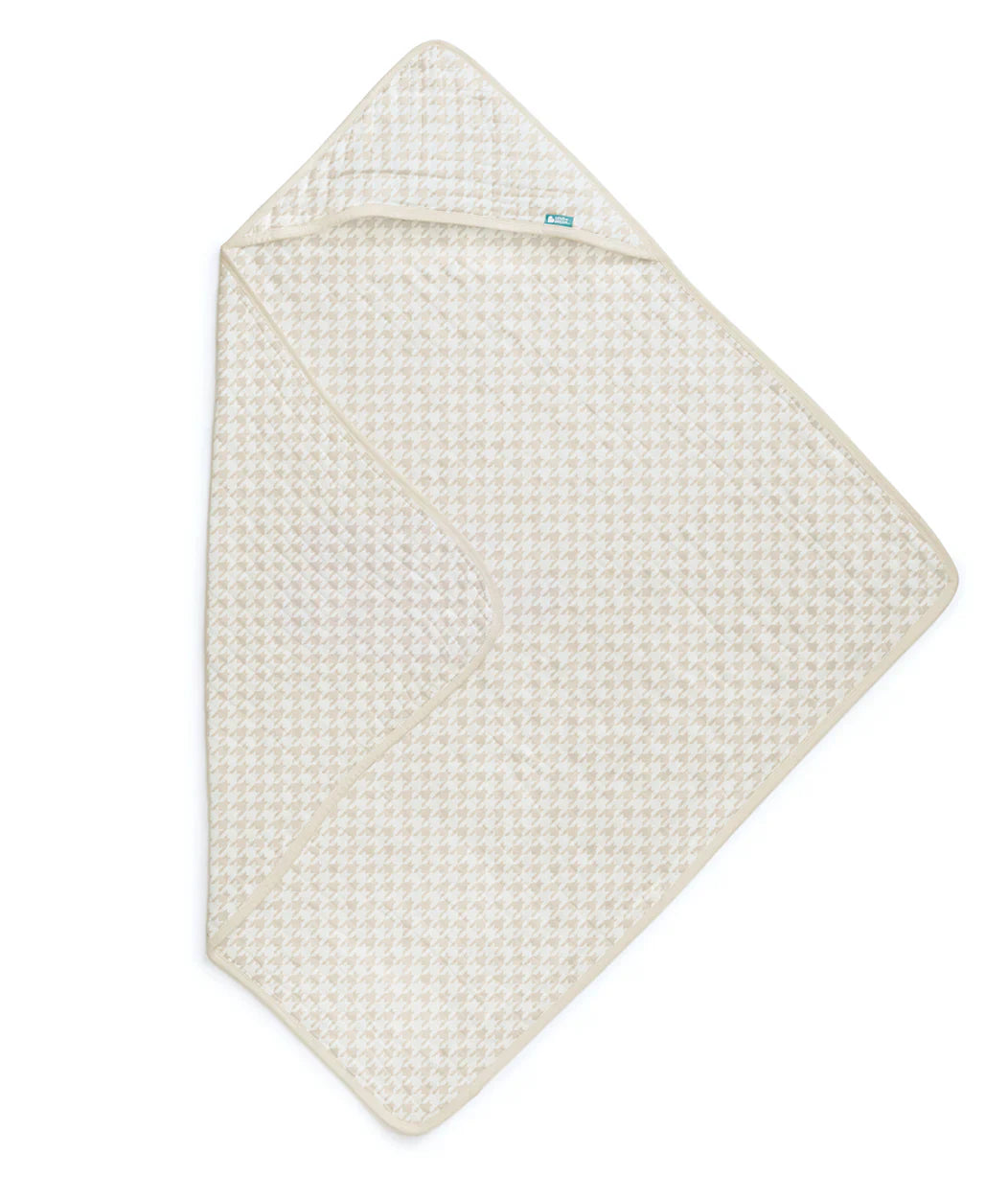 Newborn Ultimate Starter Bundle | Swaddle Up x2, Towel x2, Wash Cloth, Burp Cloths, Bibs | Houndstooth