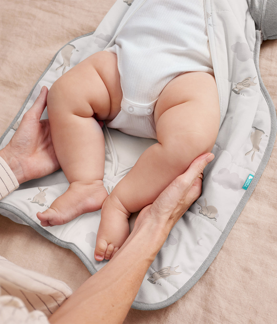 Swaddle Up™ Transition Bag 2.5 TOG Cotton White Cloud Bunnies